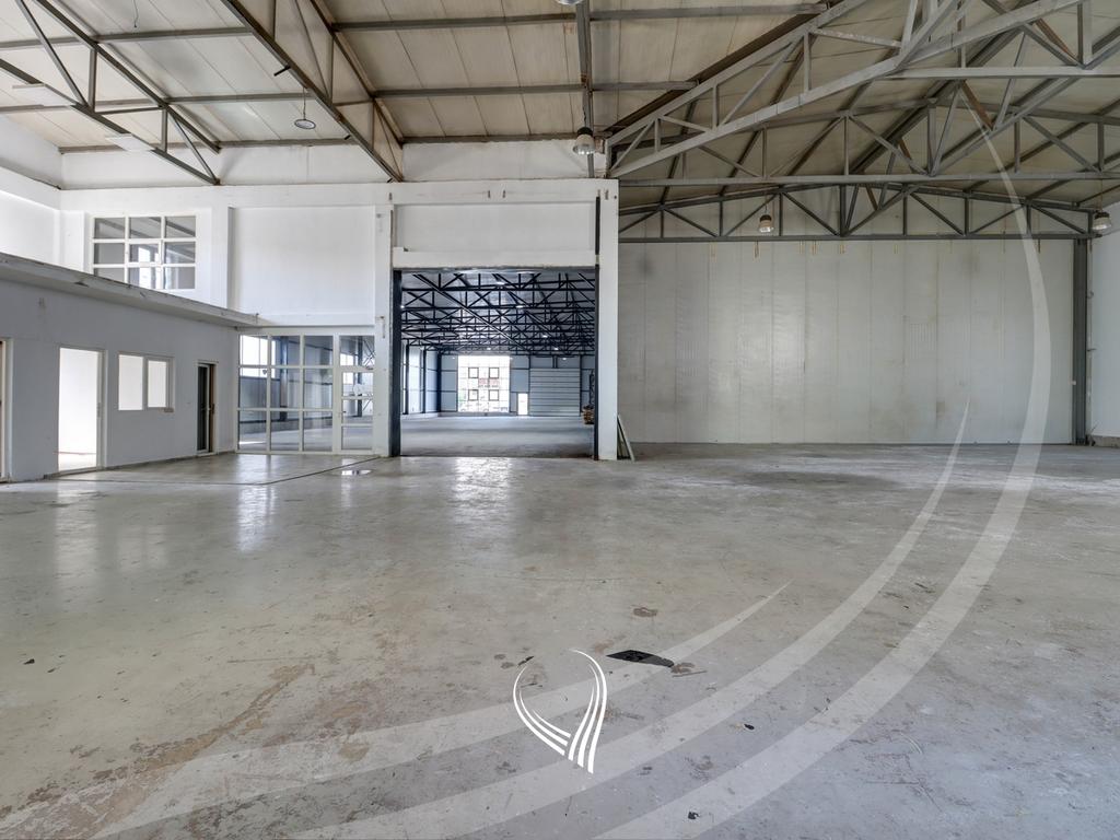 Depo 1,200m2 me qira në Llapllasellë6