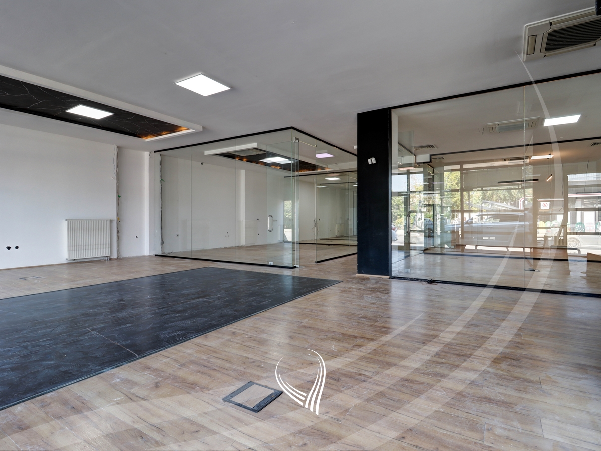 Lokal 600m2 me qira në lagjen Pejton3