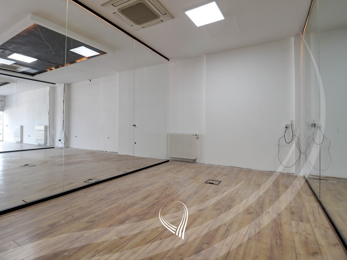 Lokal 600m2 me qira në lagjen Pejton7