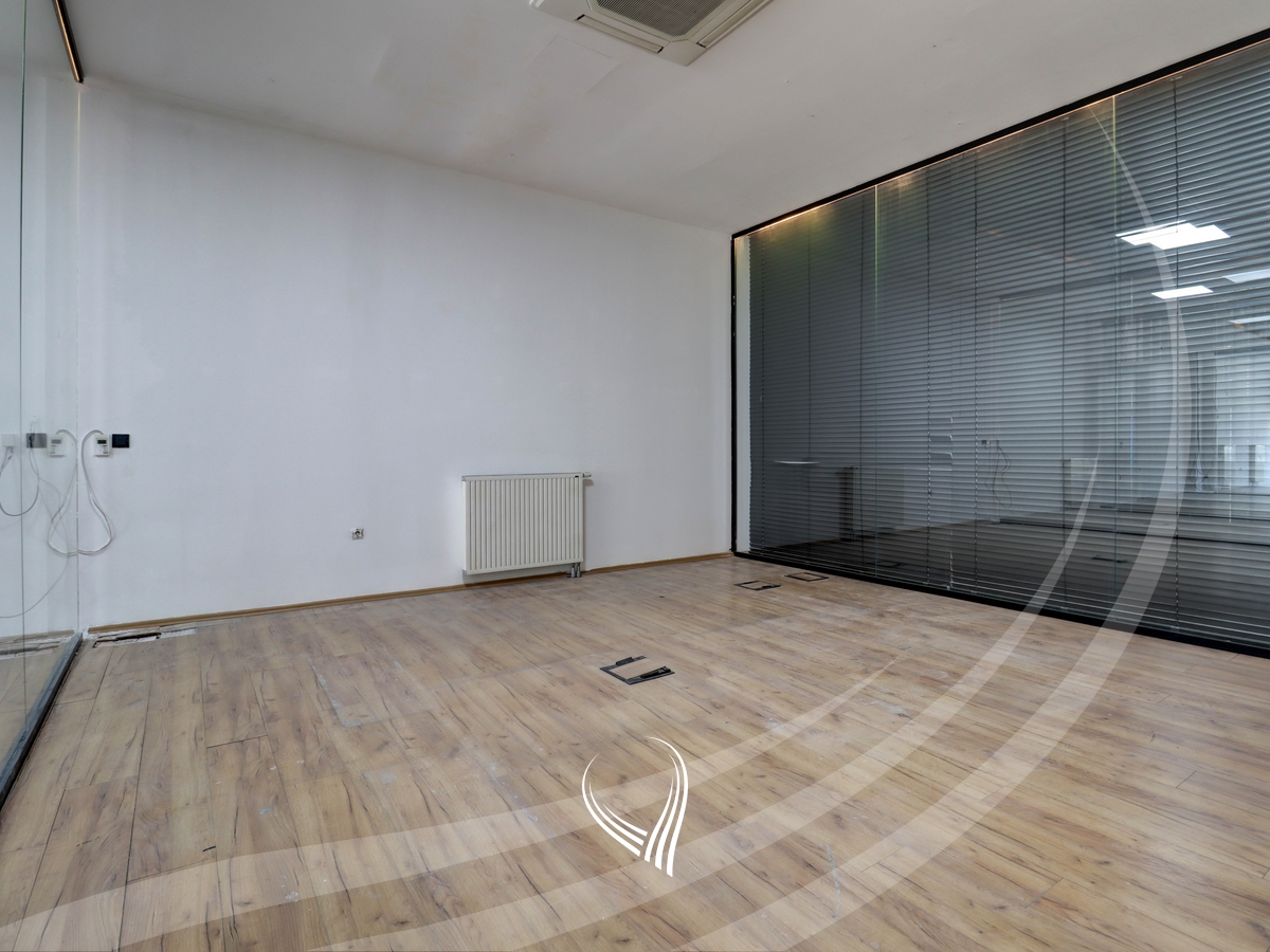 Lokal 600m2 me qira në lagjen Pejton8