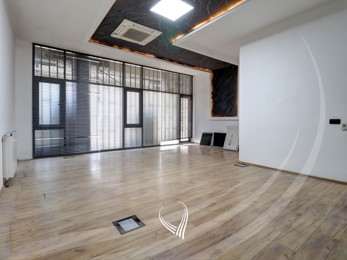 Lokal 600m2 me qira në lagjen Pejton9