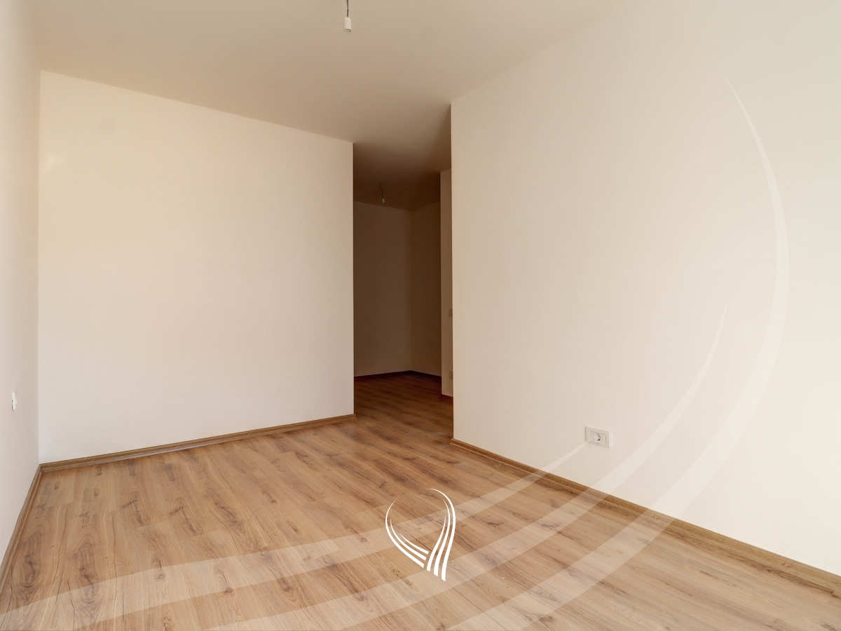Banesë me 3 dhoma gjumi me qira në lagjen Prishtina e Re8