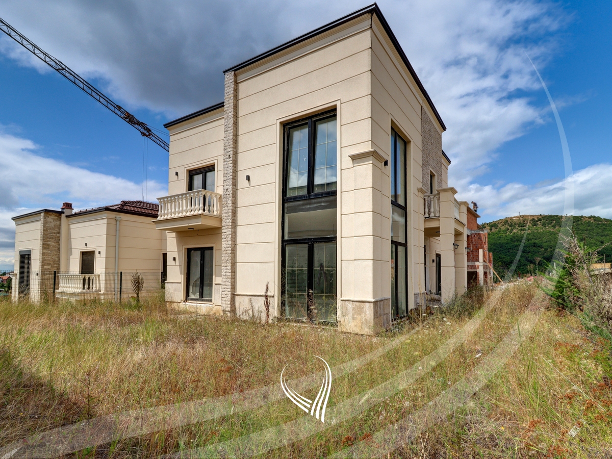 Shtëpi 374.76m2 në shitje në lagjen Royal Green Residence – Zllatar29