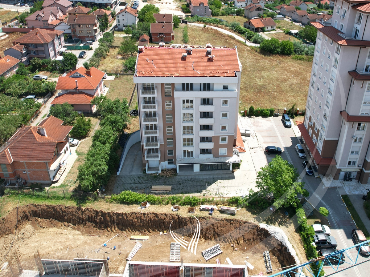 Banesë me 3 dhoma gjumi në shitje në lagjen Kalabria – Emshir14