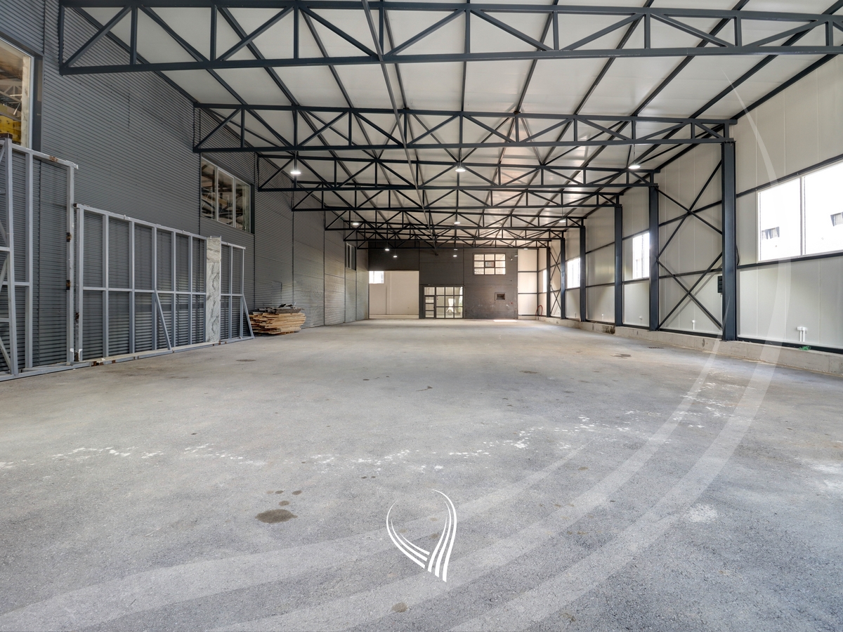 Depo 1,200m2 me qira në Llapllasellë1