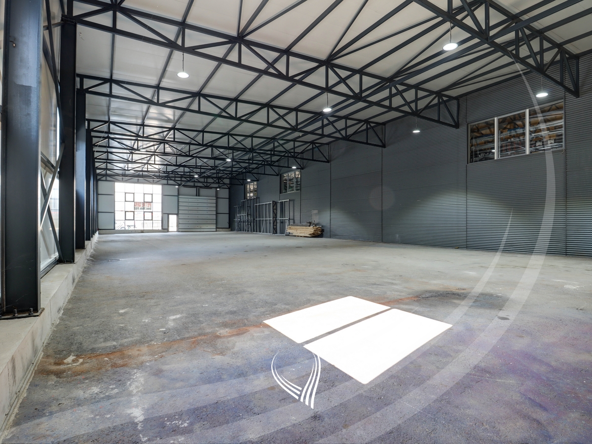 Depo 1,200m2 me qira në Llapllasellë4