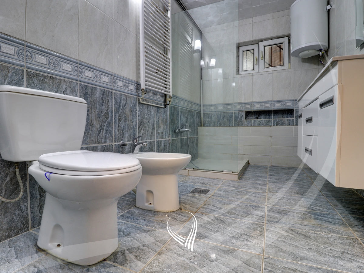 Shtëpi 400m2 në shitje në lagjen Taslixhe33