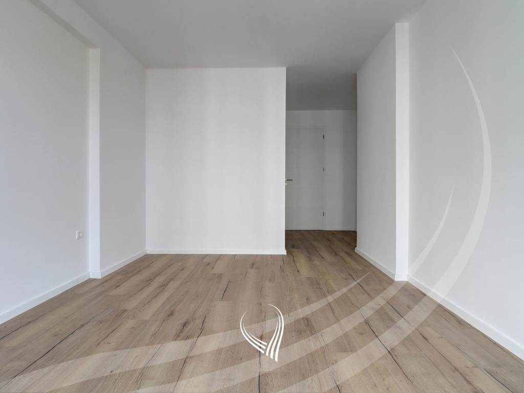 Banesë me 3 dhoma gjumi në shitje në lagjen Prishtina e Re7