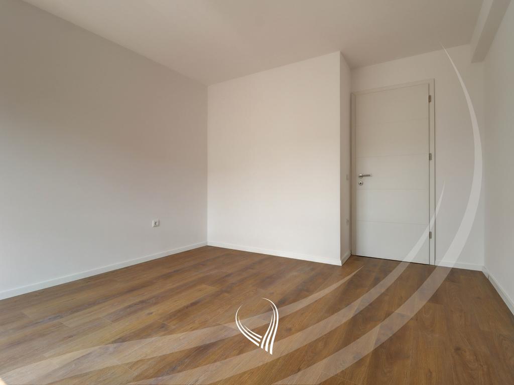 Banesë me 2 dhoma gjumi në shitje në lagjen Prishtina e Re4