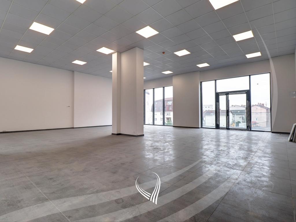 Premises 177.73 m2 for sale in the Bregu i Diellit neighborhood – VA Residence 11