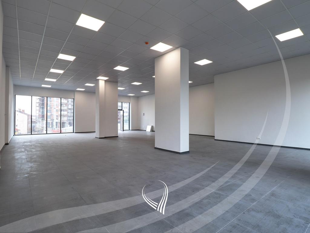 Premises 177.73 m2 for sale in the Bregu i Diellit neighborhood – VA Residence 14
