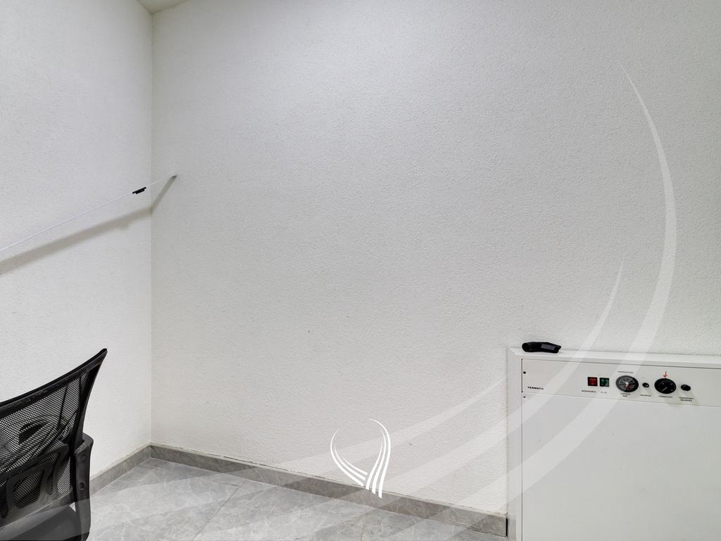 Penthouse me 3 dhoma gjumi me qira në lagjen Mati 1 – Model Slovenia11