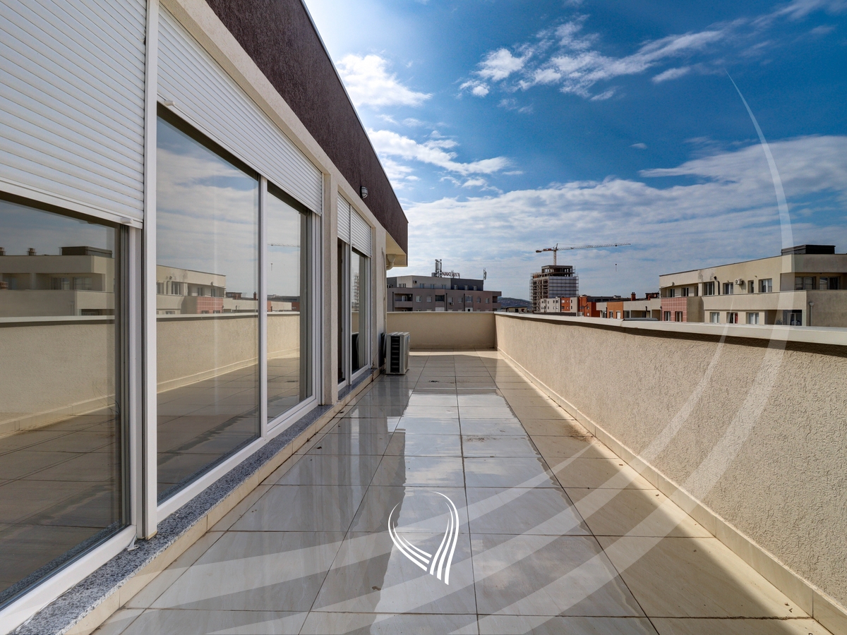 Penthouse me 3 dhoma gjumi me qira në lagjen Mati 1 – Model Slovenia6