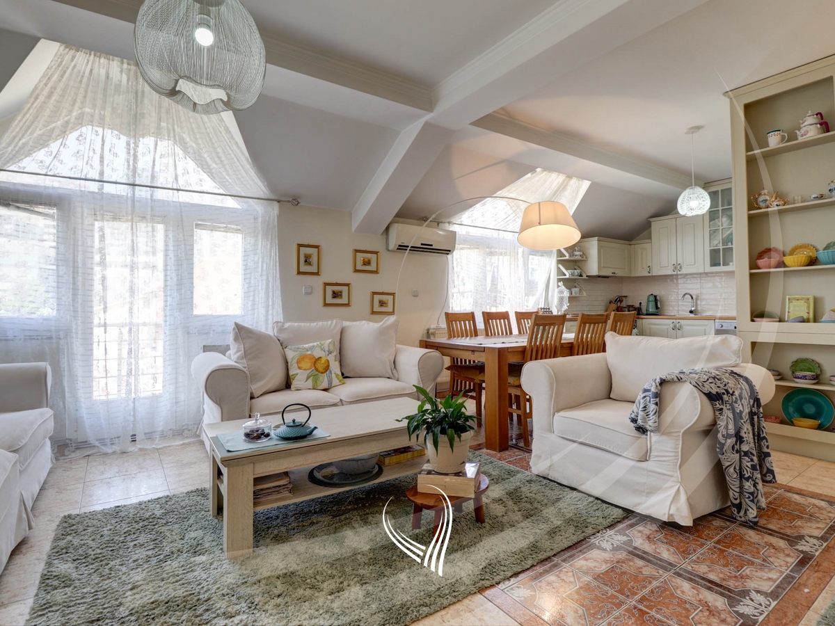 3-bedroom apartment for rent in the Pejton neighborhood1