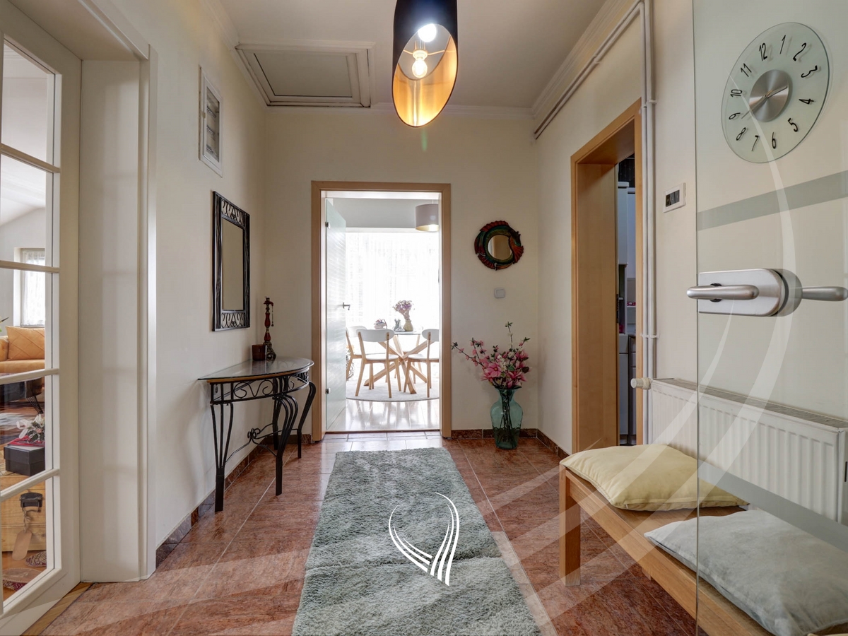 3-bedroom apartment for rent in the Pejton neighborhood18