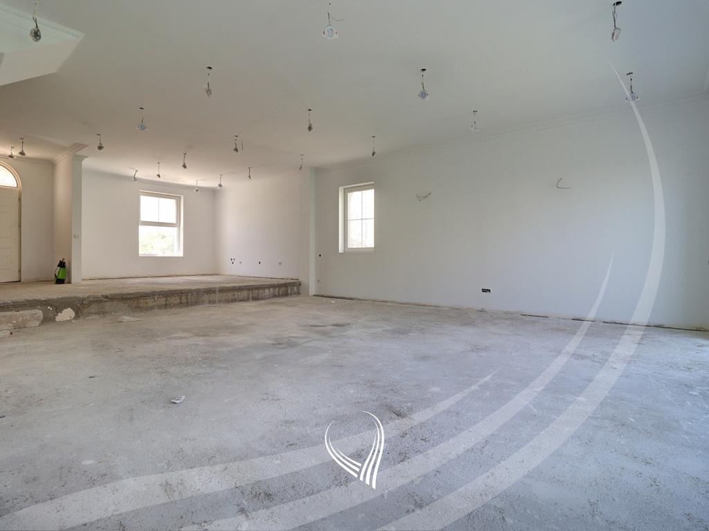 4-bedroom house for sale in Bërnicë - Chelsea Point2