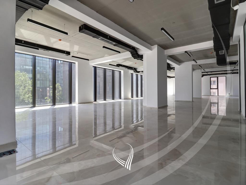 Lokal 297.83m2 me qira në lagjen Mati 1