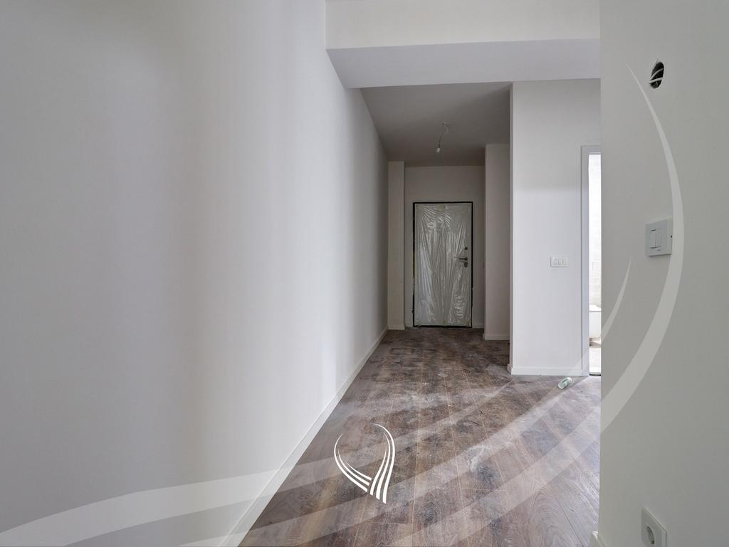 Zyre me 3 dhoma pune me qira në lagjen Lakrishtë – Prime Residence 35