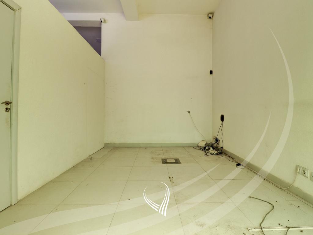 84m2 commercial space for rent in the Arbëria neighborhood – Dragodan3