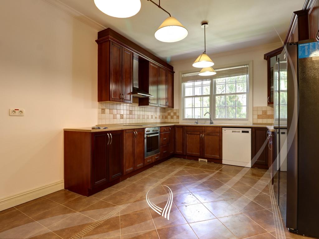 3-bedroom house for sale in International Village4