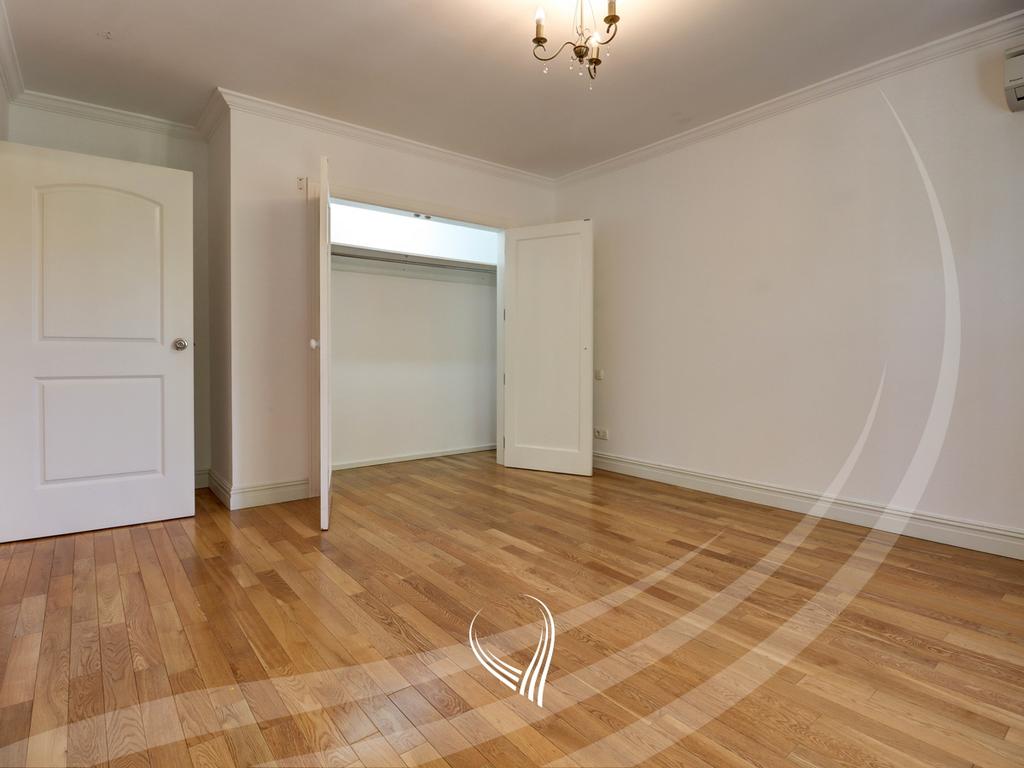 3-bedroom house for sale in International Village7