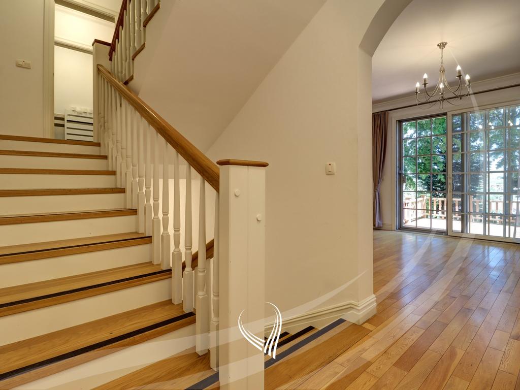 3-bedroom house for sale in International Village11