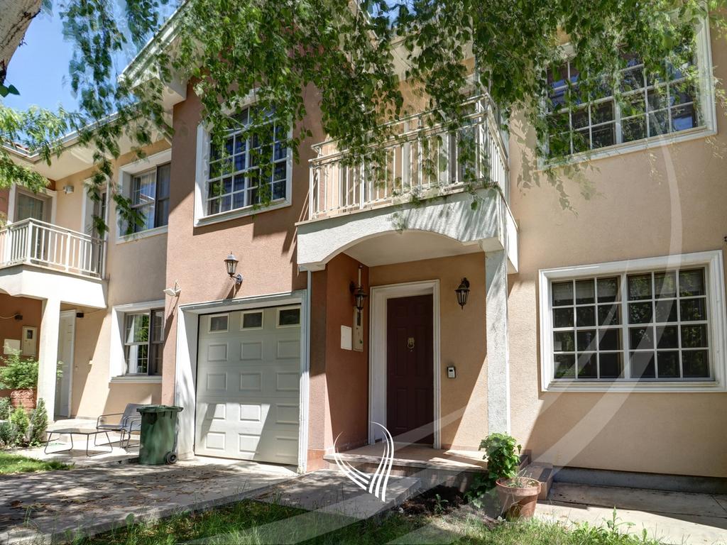 3-bedroom house for sale in International Village25