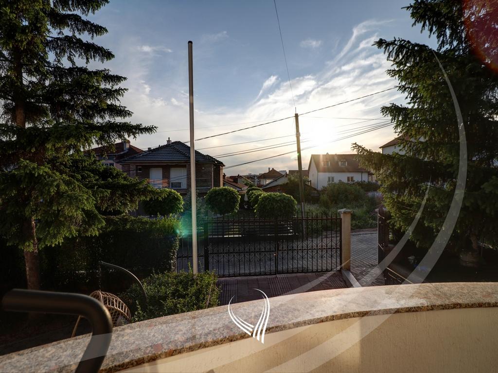 4-bedroom house for rent in the Arbëria – Dragodan neighborhood19