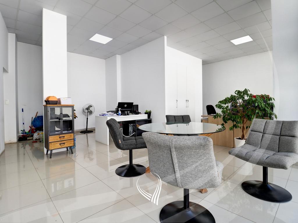 Local 69.46m2 for sale in the Kalabria – Emshir neighborhood1