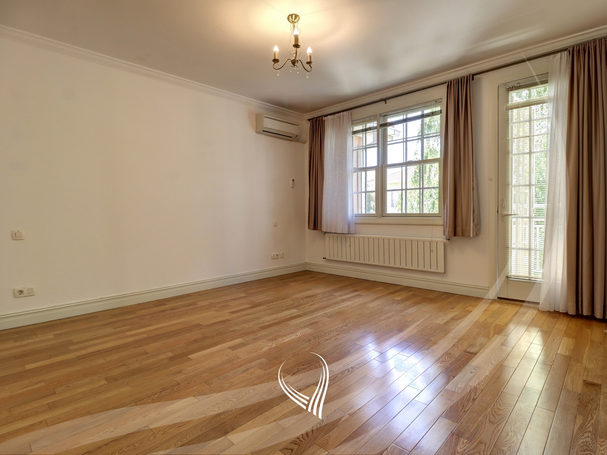 3-bedroom house for sale in International Village6