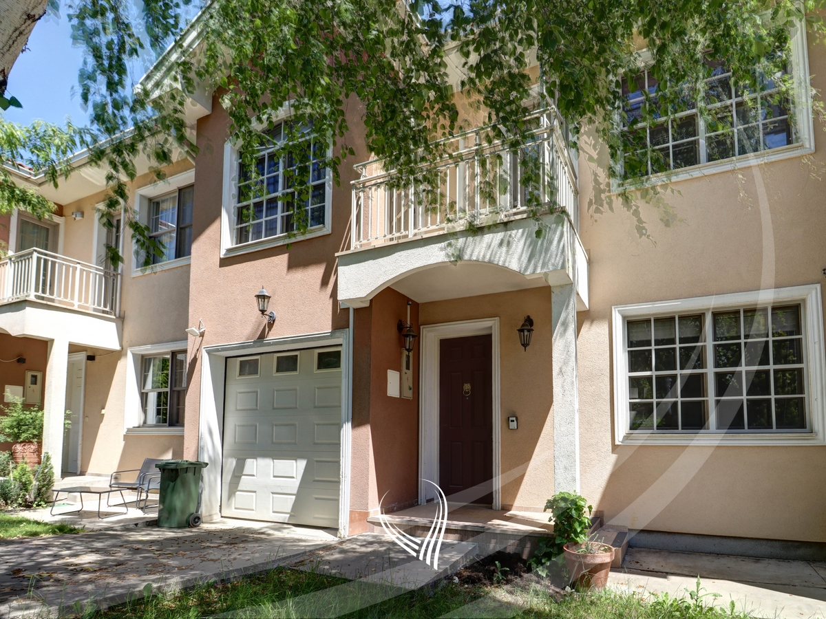 3-bedroom house for sale in International Village25