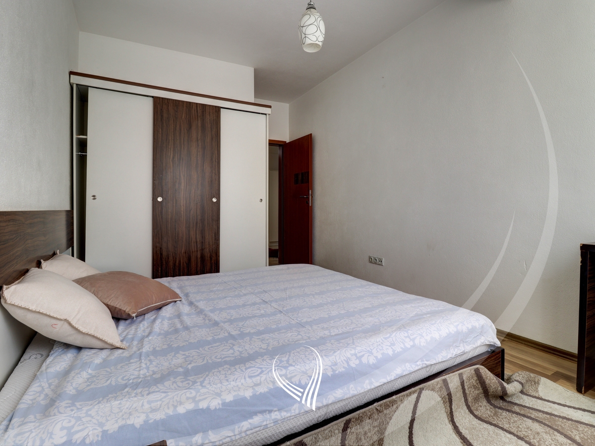 Banesë me 2 dhoma gjumi me qira në lagjen Mati 1 – Rruga B4