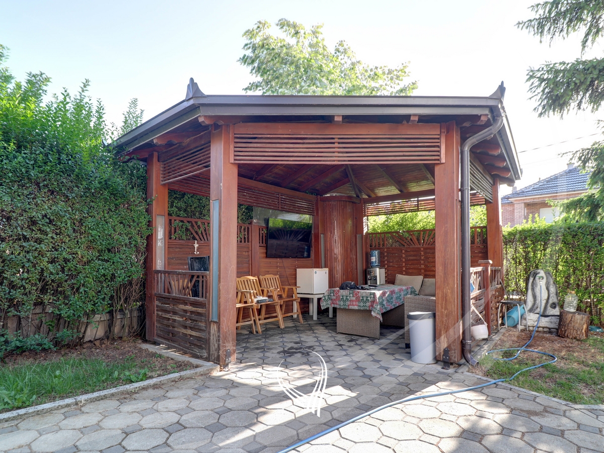 4-bedroom house for rent in the Arbëria – Dragodan neighborhood27