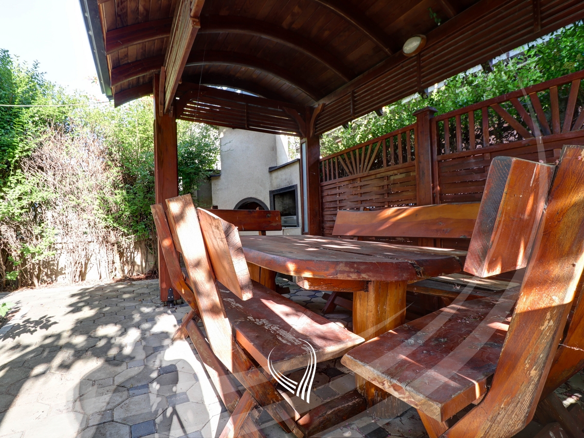 4-bedroom house for rent in the Arbëria – Dragodan neighborhood28