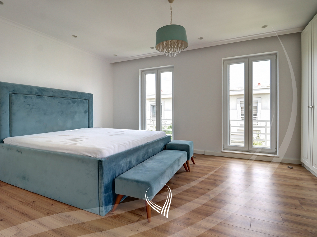 Shtëpi 222m2 në shitje në lagjen Marigona Residence9