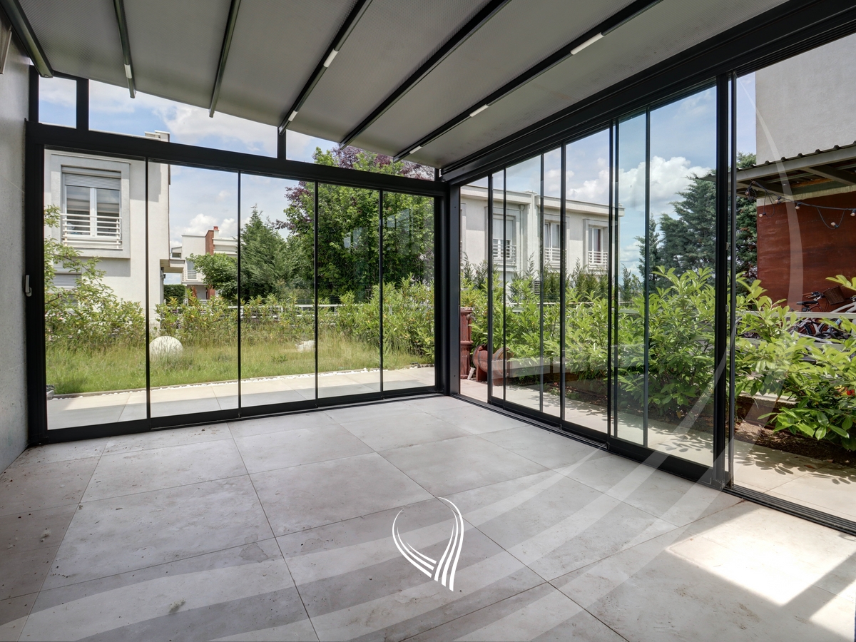 Shtëpi 222m2 në shitje në lagjen Marigona Residence18