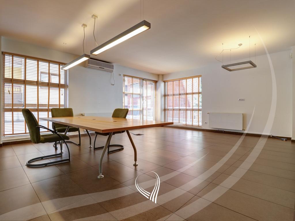 Lokal 188.10m2 në shitje në lagjen Qafa2