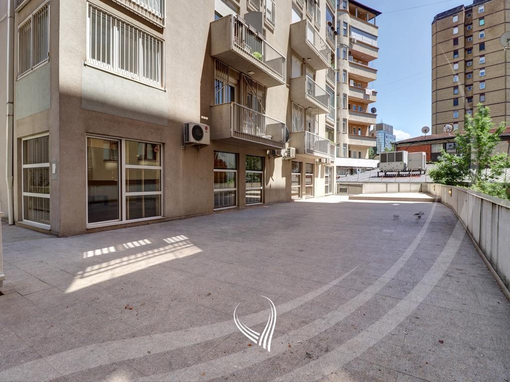 Lokal 188.10m2 në shitje në lagjen Qafa14