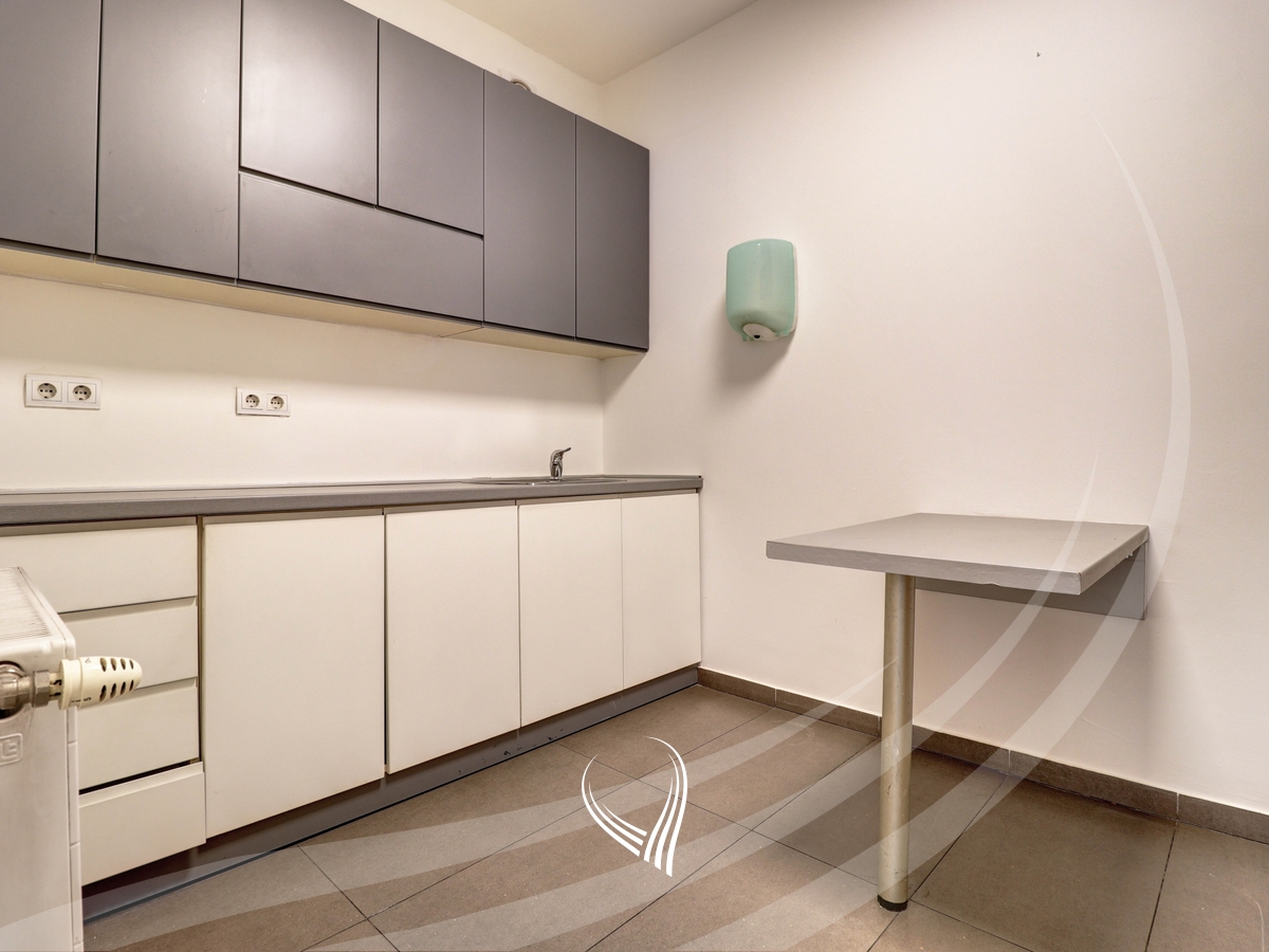 Lokal 188.10m2 në shitje në lagjen Qafa9