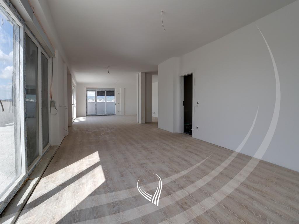 Penthouse with 4 bedrooms for sale in the Prishtina e Re neighborhood1