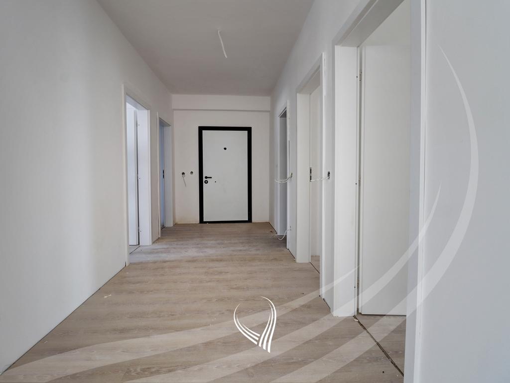 Penthouse with 4 bedrooms for sale in the Prishtina e Re neighborhood10