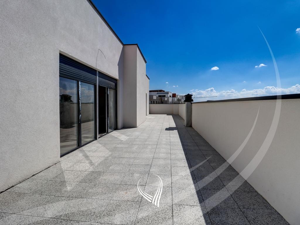 Penthouse with 4 bedrooms for sale in the Prishtina e Re neighborhood11