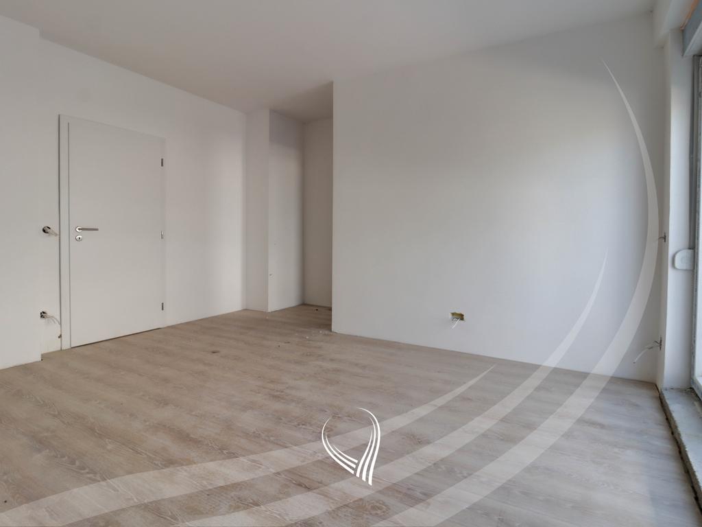 Penthouse me 3 dhoma gjumi në shitje në lagjen Prishtina e Re5