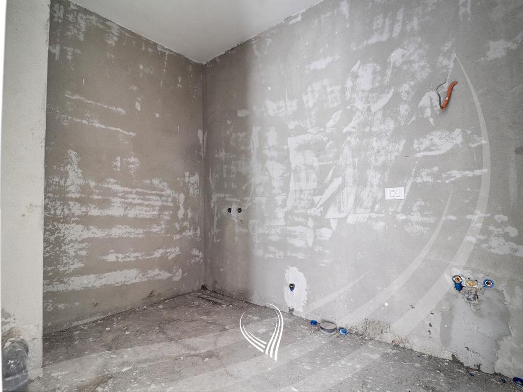 Penthouse me 5 dhoma gjumi në shitje në lagjen Prishtina e Re16