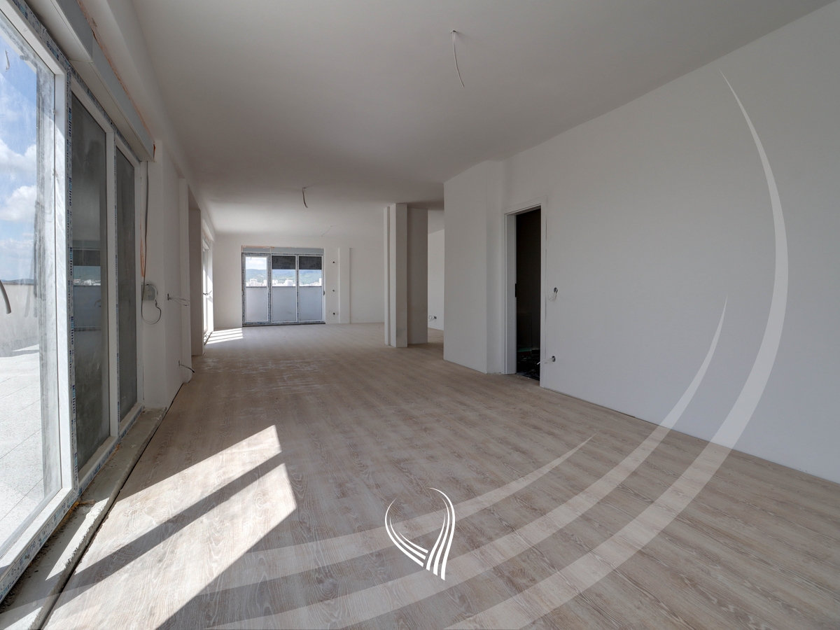Penthouse with 4 bedrooms for sale in the Prishtina e Re neighborhood1