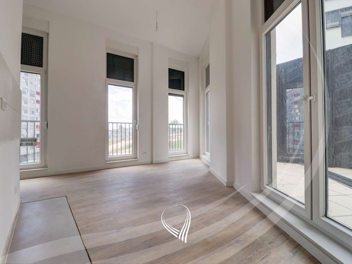 Office space with 4 rooms for rent in the Mati 1 – Kodrina neighborhood1