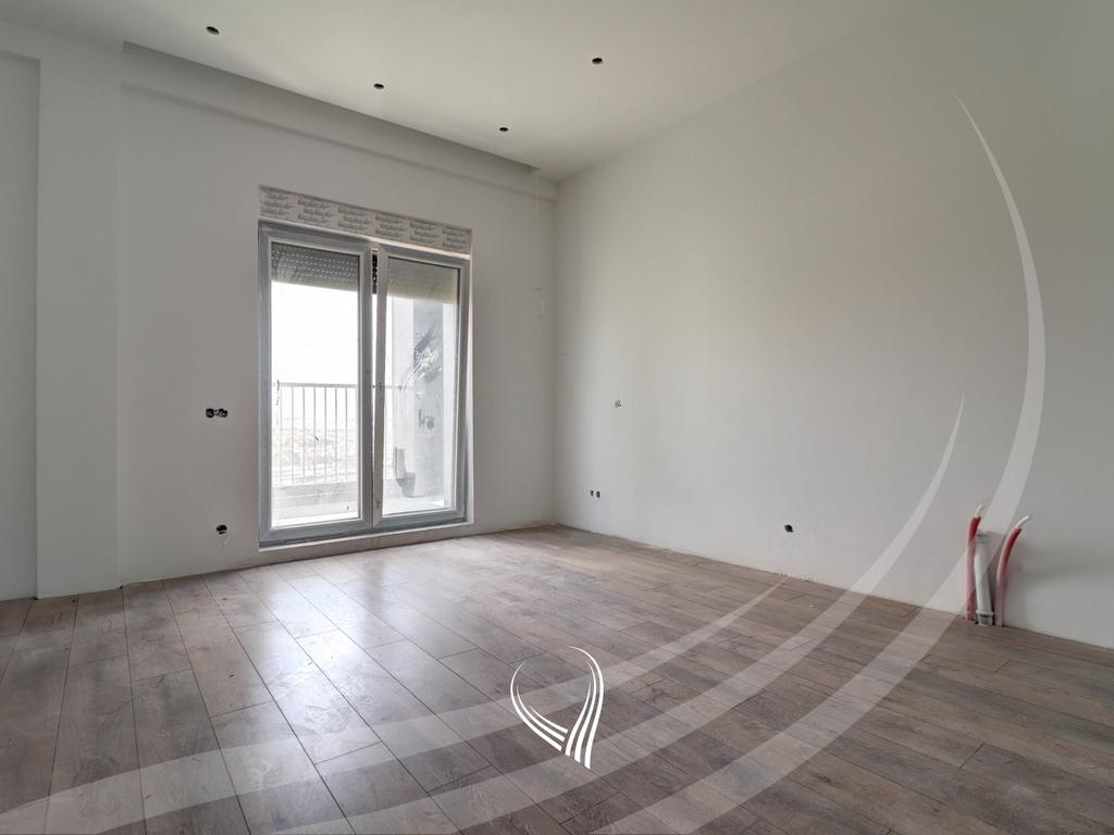 Penthouse 352.5m2 for sale in the Prishtina e Re neighborhood6