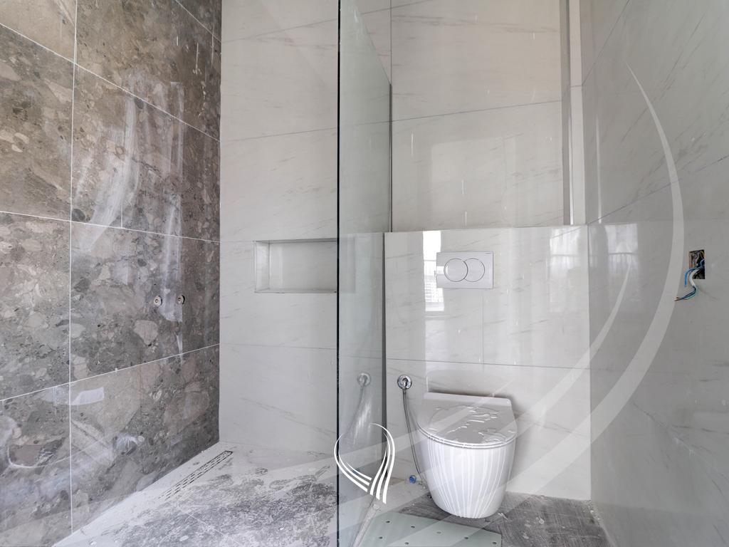Penthouse 352.5m2 for sale in the Prishtina e Re neighborhood12