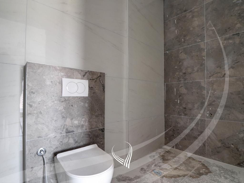Penthouse 352.5m2 for sale in the Prishtina e Re neighborhood13