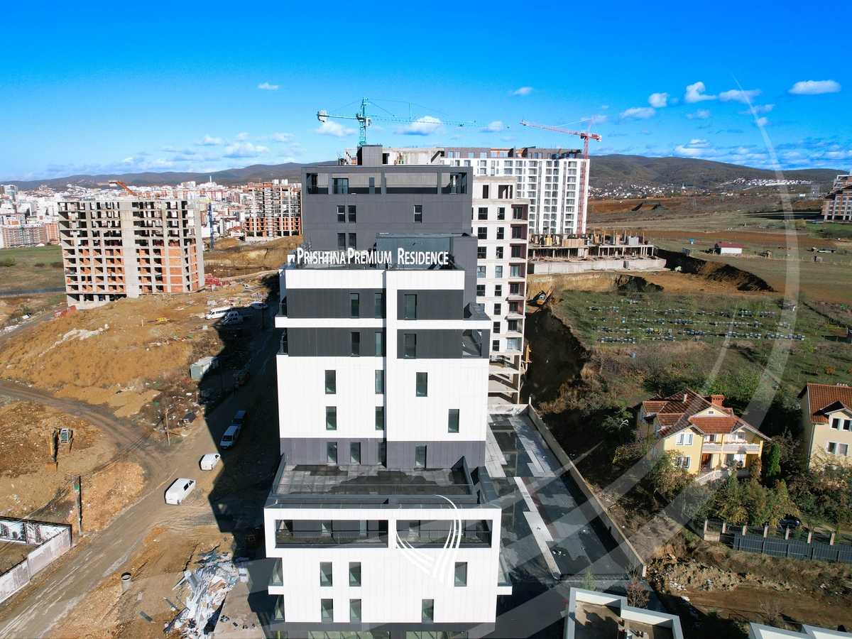 Penthouse 352.5m2 for sale in the Prishtina e Re neighborhood0